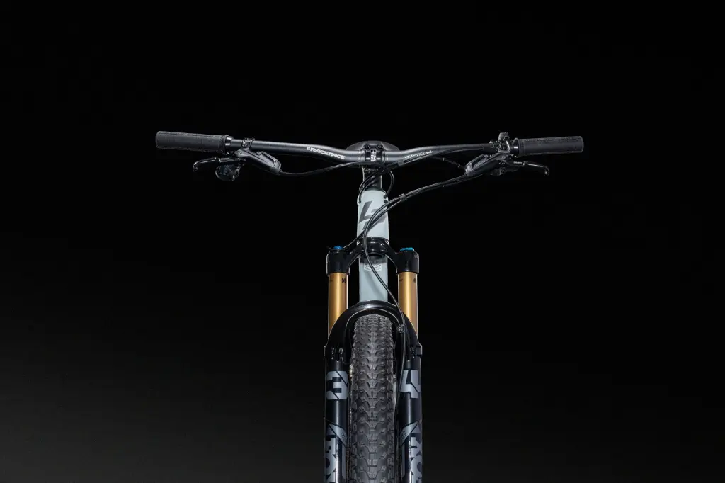 XRM 9.9 - Vapor Green - Lapierre MY25 - LRITA430 - Studio (8).webp